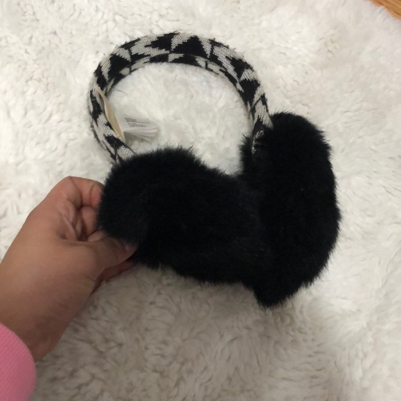 Michael kors black Earmuffs - Picture 1 of 4